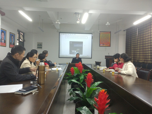 台中兴大学黄炳文教授应邀来威廉希尔官网讲学交流