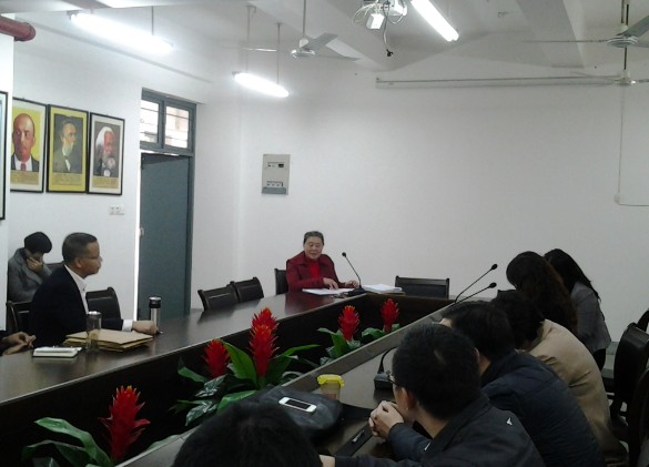 经济学院召开教学经验交流会