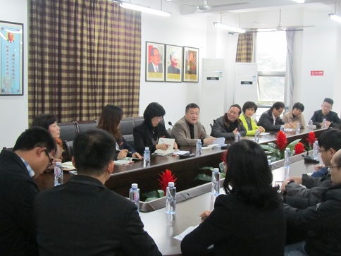 公司党委书记林晓峰同志参与经济学院师生代表座谈会