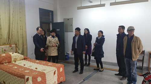 威廉希尔官网召开旅游管理与服务教育学位授予评审会
