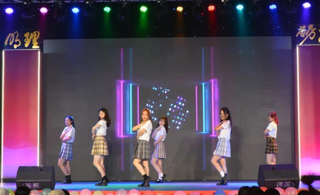 10F08